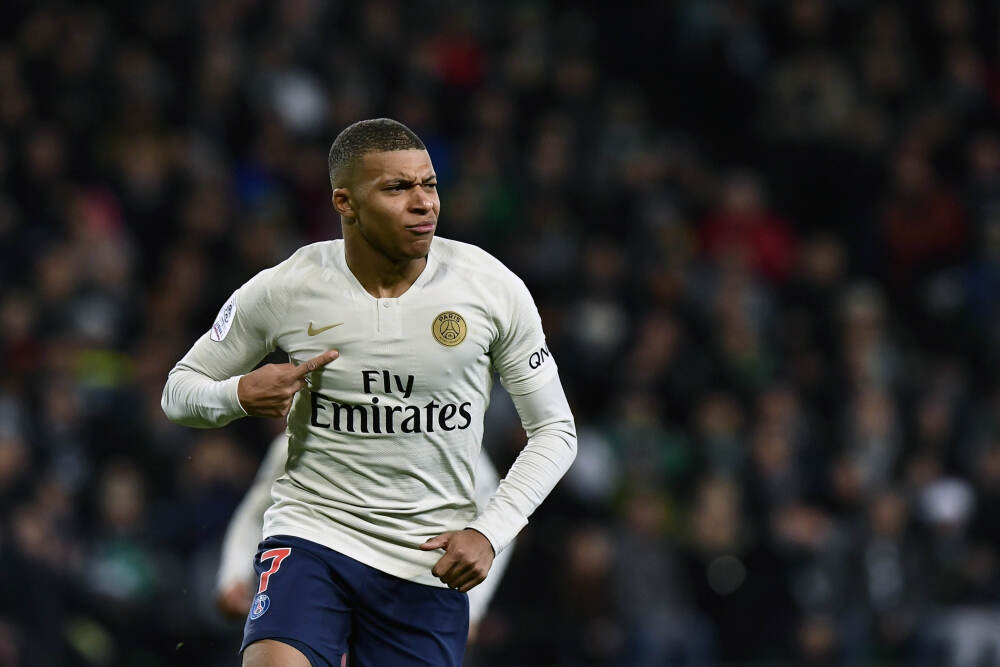 “海马斯”火箭炮，凭什么在世界第一火箭炮大国面前班门弄斧